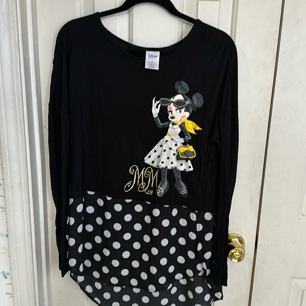 Disney Paris super light weight long sleeve top